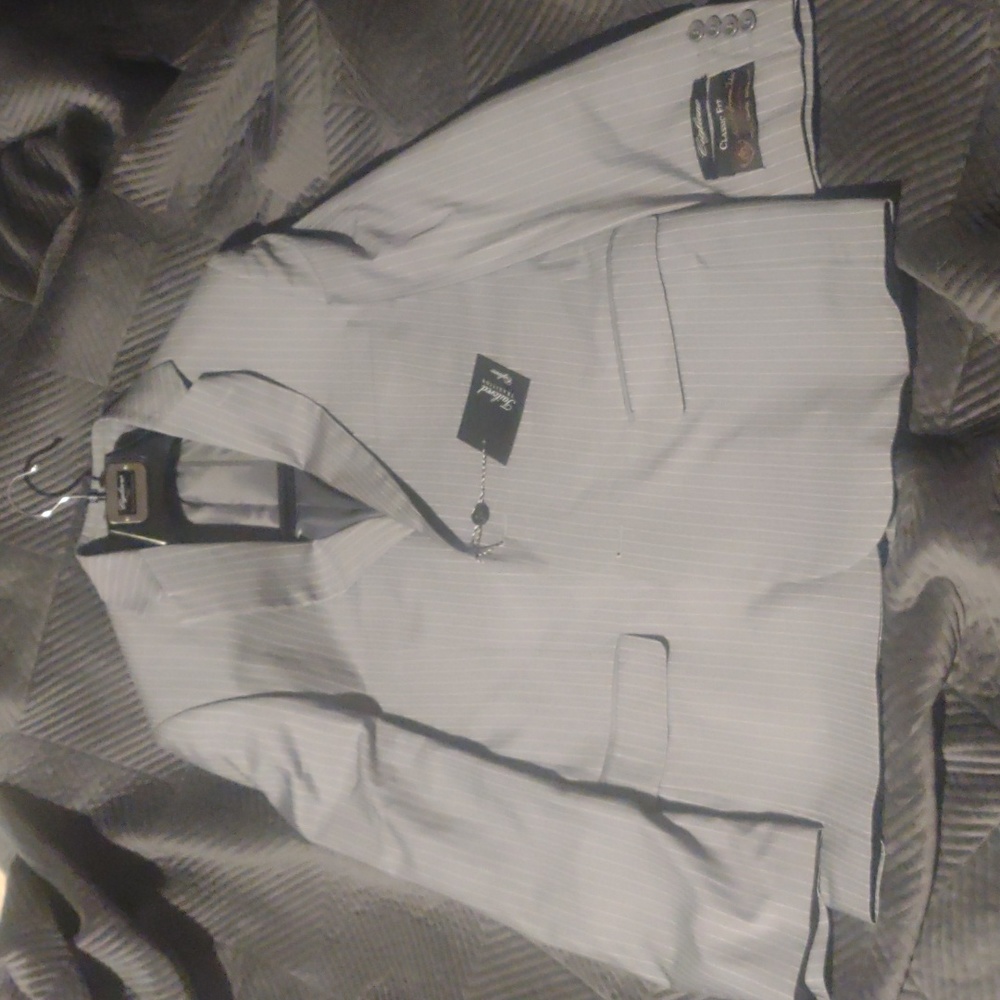 Men silver pin stripe blazer